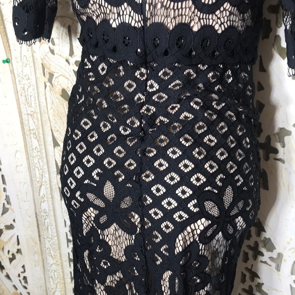 Ivy City Co Black Lace Midi Dress - Picture 5 of 7